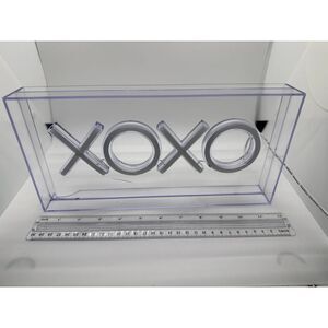 XOXO Neon Sign USB Powered Desk‎ Decor Light Up Letters Clear Box
